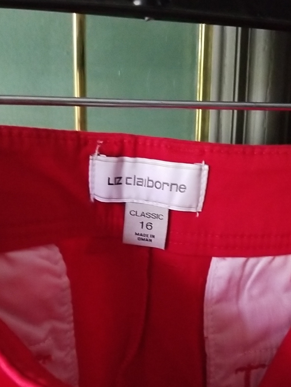 Liz Claiborne Women's Red Chino Shorts - Classic Casual Style - Picture 2 of 6